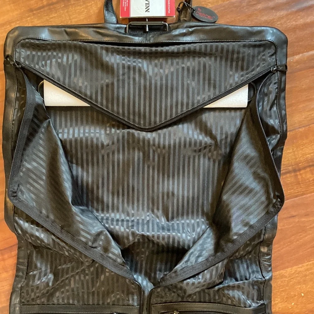 WINN International Garment Bag